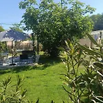 D'hotes Les Macarons De Tata Πανσιόν Sainte-Eulalie (Gironde)