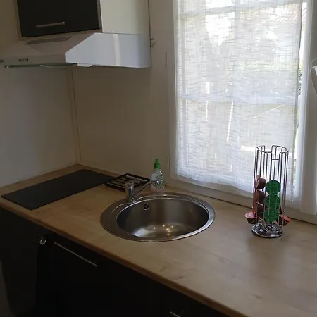 Penzion D'hotes Les Macarons De Tata Sainte-Eulalie (Gironde)