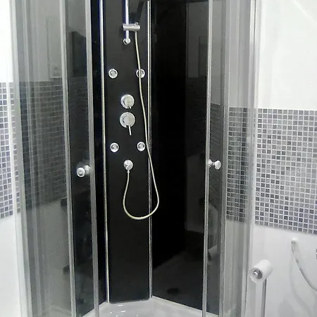 D'hotes Les Macarons De Tata Penzion 3*