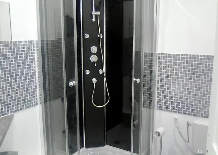 D'hotes Les Macarons De Tata Pensionat 3*